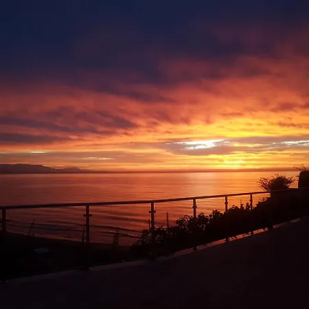 Amanecer Apartment *